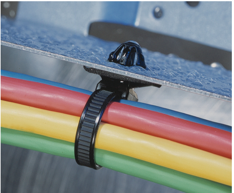 帶箭頭和圓盤的（de）一體式固（gù）定紮帶，適用於圓孔，帶密封圈